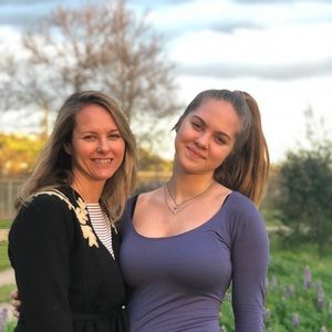 Meet your Posher, Ellise